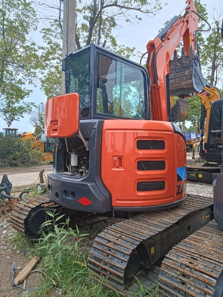 Hitachi zx55 - Pásové rýpadlo: obrázok 3 Hitachi zx55 - Pásové rýpadlo: obrázok 3