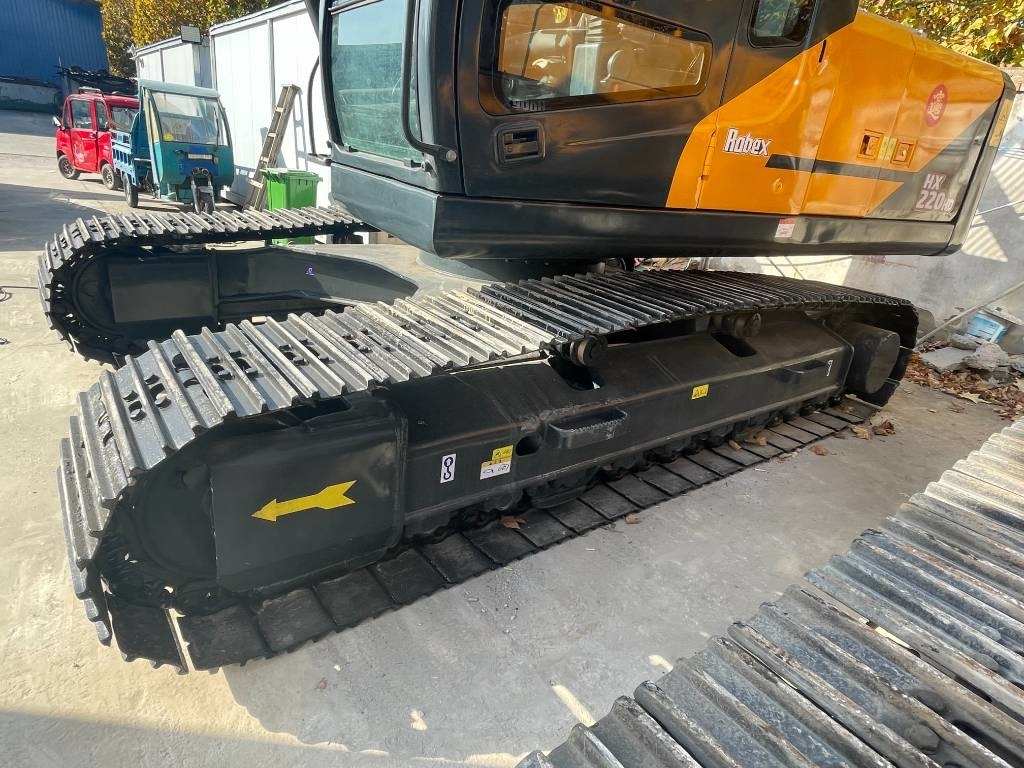 Hyundai HX 220 - Pásové rýpadlo: obrázok 2 Hyundai HX 220 - Pásové rýpadlo: obrázok 2