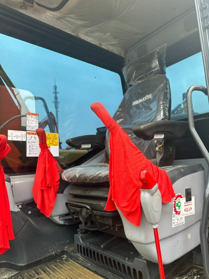 Komatsu PC 130  - Pásové rýpadlo: obrázok 3 Komatsu PC 130  - Pásové rýpadlo: obrázok 3