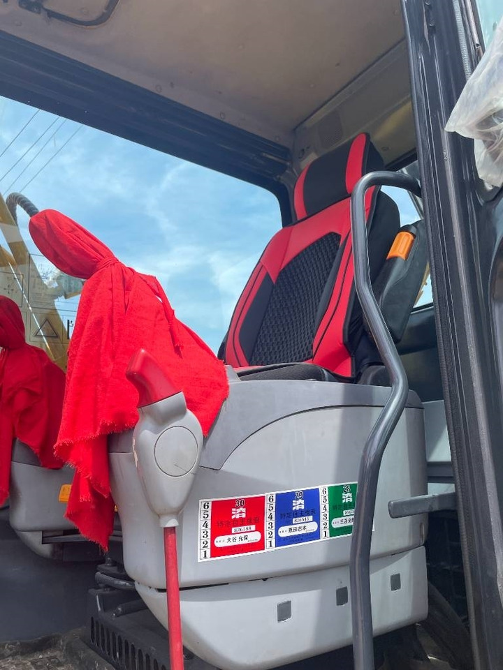 Komatsu PC 130 - Pásové rýpadlo: obrázok 3 Komatsu PC 130 - Pásové rýpadlo: obrázok 3