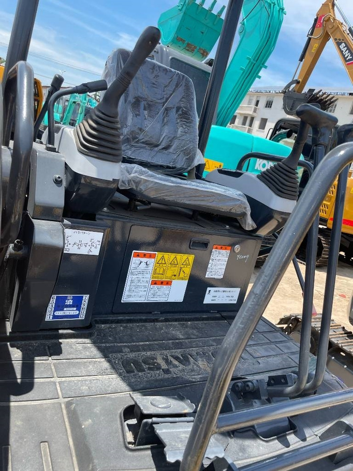 Komatsu PC 20 MR - Mini rýpadlo: obrázok 3 Komatsu PC 20 MR - Mini rýpadlo: obrázok 3