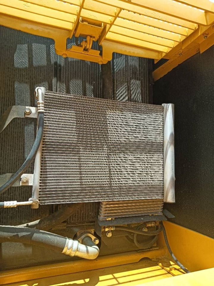 Komatsu PC 240 - Pásové rýpadlo: obrázok 5 Komatsu PC 240 - Pásové rýpadlo: obrázok 5