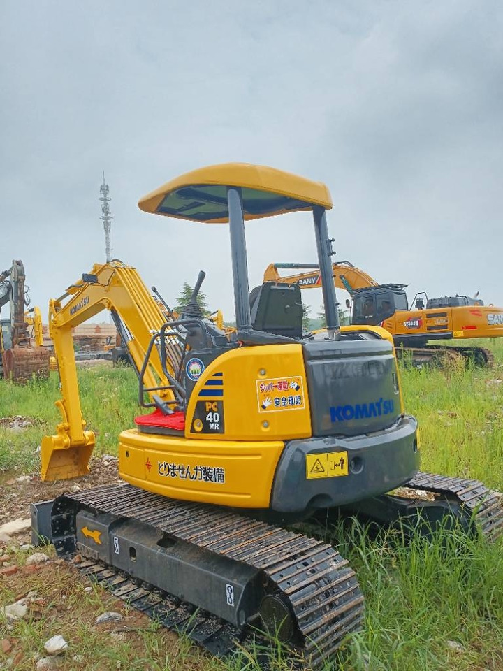 Komatsu PC 40  - Pásové rýpadlo: obrázok 1 Komatsu PC 40  - Pásové rýpadlo: obrázok 1