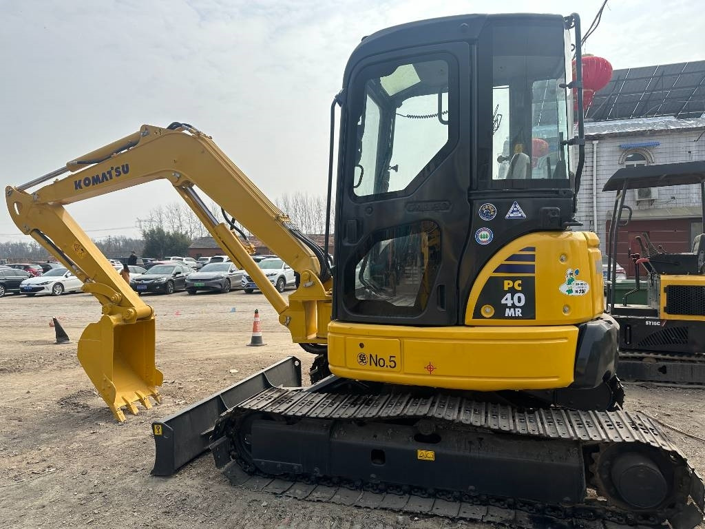 Komatsu PC 40 MR - Mini rýpadlo: obrázok 1 Komatsu PC 40 MR - Mini rýpadlo: obrázok 1