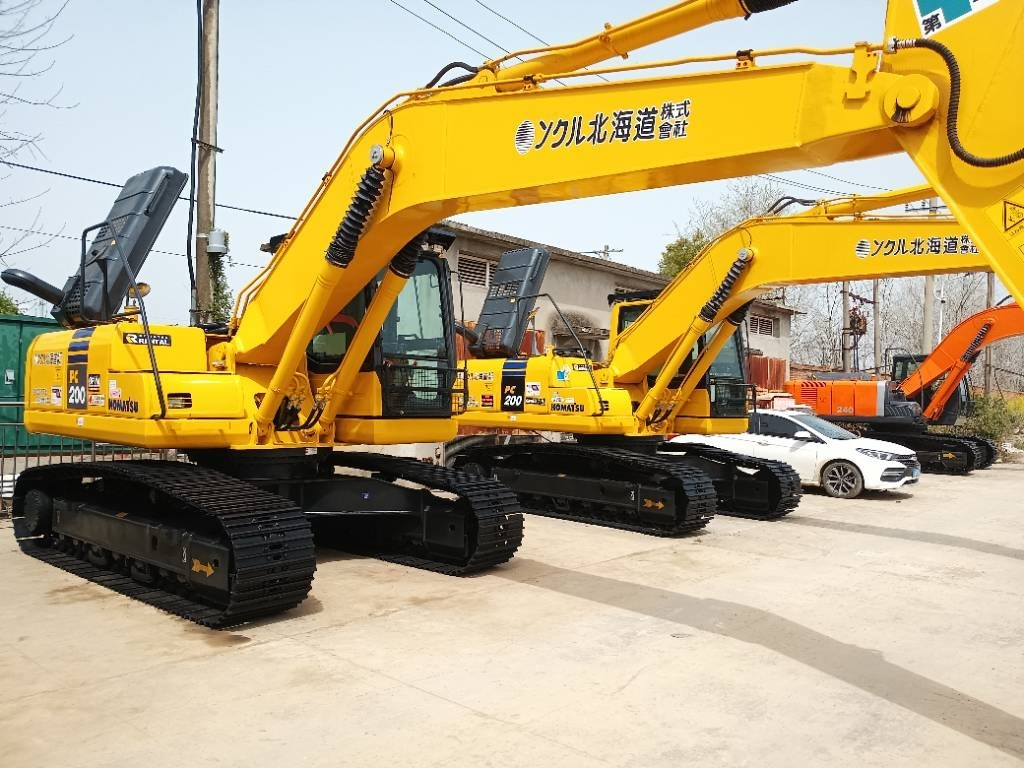 Komatsu PC200-8 - Pásové rýpadlo: obrázok 2 Komatsu PC200-8 - Pásové rýpadlo: obrázok 2