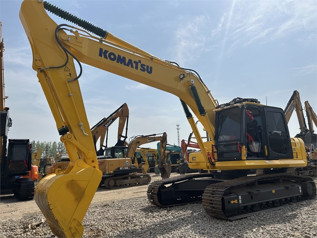 Komatsu PC240 - Pásové rýpadlo: obrázok 1 Komatsu PC240 - Pásové rýpadlo: obrázok 1