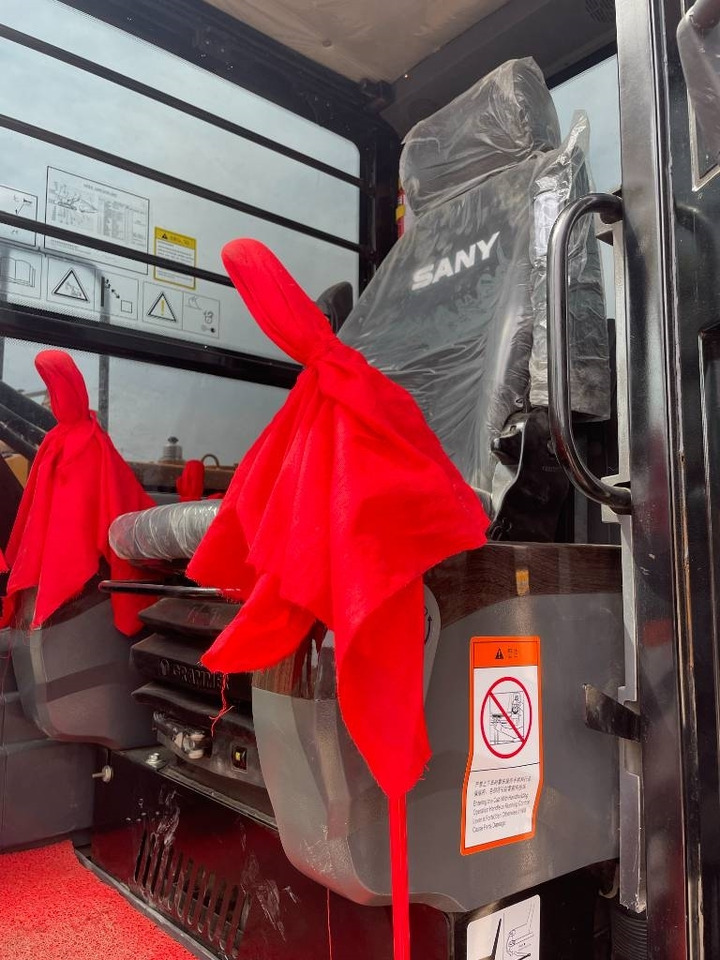 Sany SY 95 C - Mini rýpadlo: obrázok 3 Sany SY 95 C - Mini rýpadlo: obrázok 3