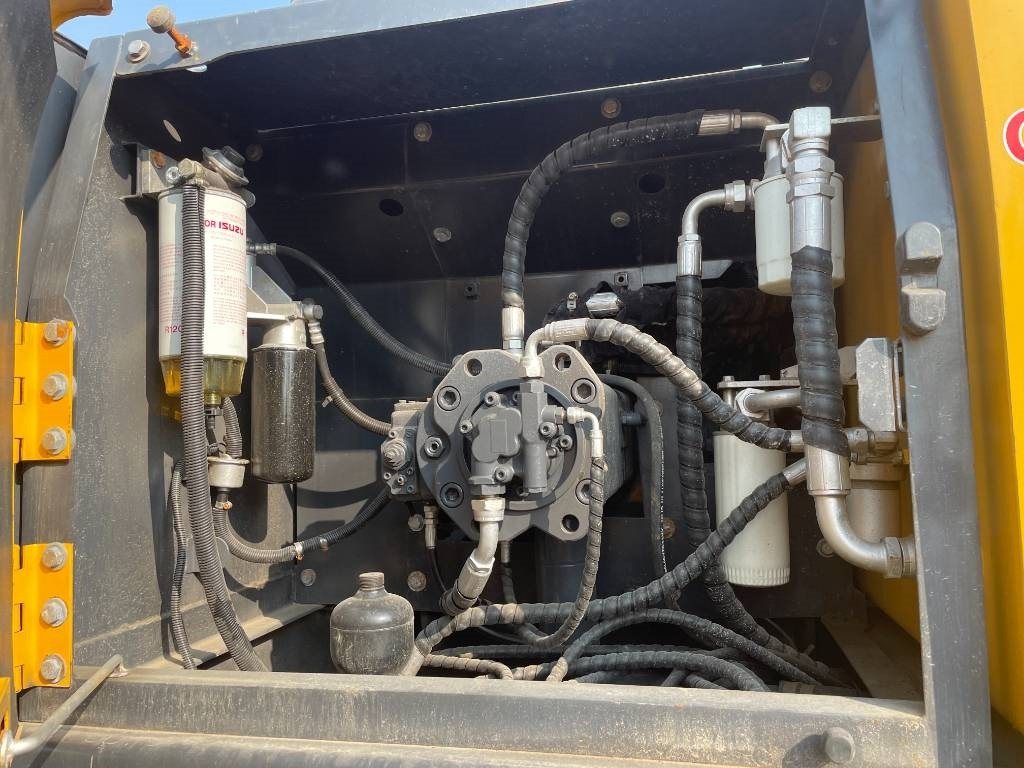 Volvo EC 210 - Pásové rýpadlo: obrázok 2 Volvo EC 210 - Pásové rýpadlo: obrázok 2