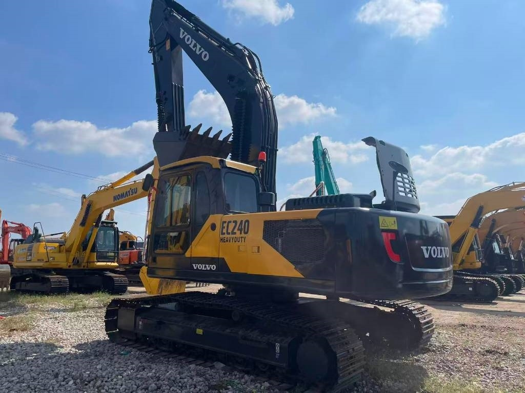 Volvo EC 240 - Pásové rýpadlo: obrázok 2 Volvo EC 240 - Pásové rýpadlo: obrázok 2