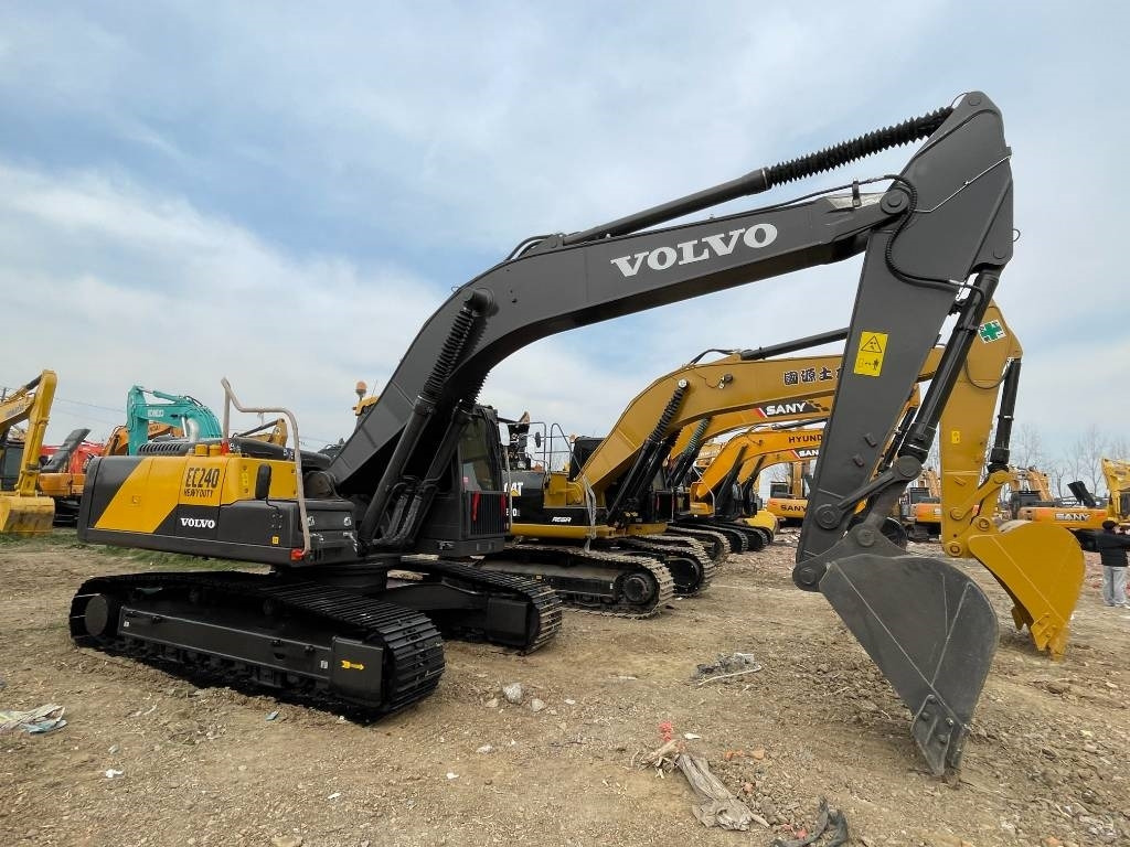 Volvo EC 240 - Pásové rýpadlo: obrázok 1 Volvo EC 240 - Pásové rýpadlo: obrázok 1