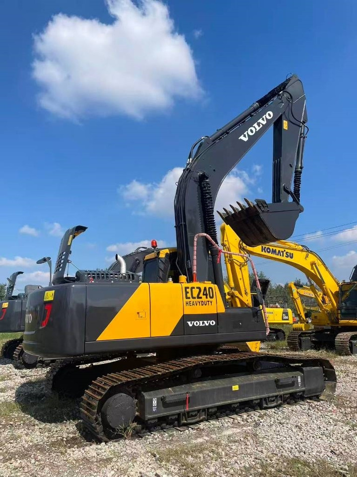 Volvo EC 240 - Pásové rýpadlo: obrázok 4 Volvo EC 240 - Pásové rýpadlo: obrázok 4