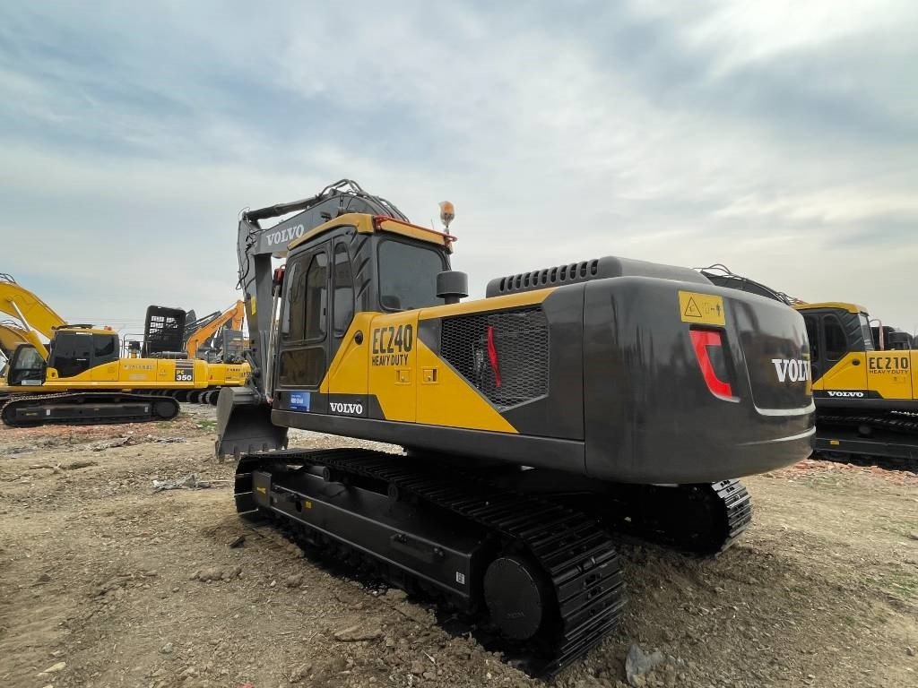 Volvo EC 240 - Pásové rýpadlo: obrázok 2 Volvo EC 240 - Pásové rýpadlo: obrázok 2