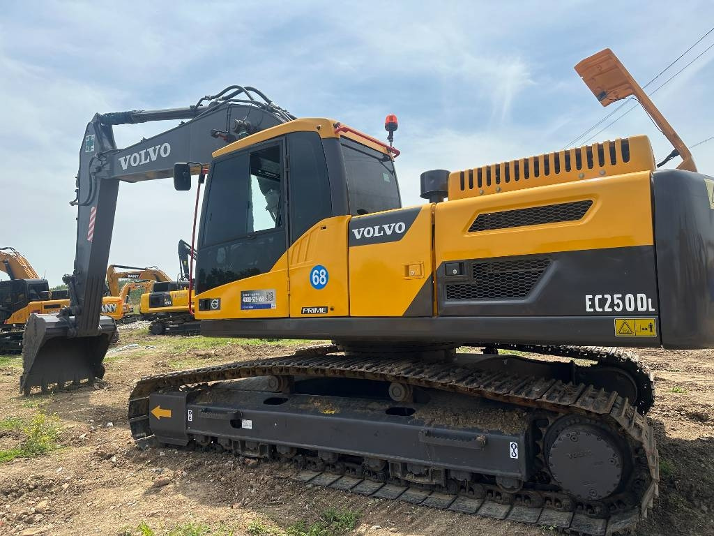 Volvo EC 250 D L  - Pásové rýpadlo: obrázok 1 Volvo EC 250 D L  - Pásové rýpadlo: obrázok 1