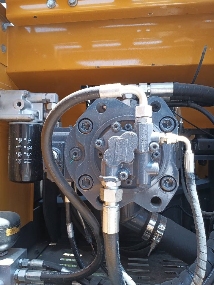 XCMG XE 215 DA  - Pásové rýpadlo: obrázok 5 XCMG XE 215 DA  - Pásové rýpadlo: obrázok 5