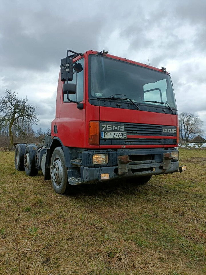 DAF CF 75.250 - Podvozek s kabinou: obrázok 2 DAF CF 75.250 - Podvozek s kabinou: obrázok 2