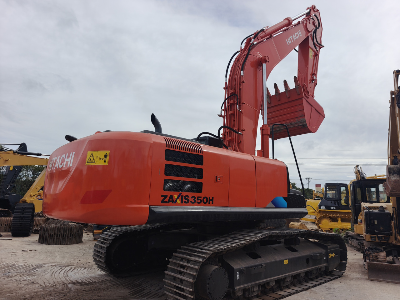 HITACHI ZX350 ZX350H ZX350H-5G Used excavator - Pásové rýpadlo: obrázok 5 HITACHI ZX350 ZX350H ZX350H-5G Used excavator - Pásové rýpadlo: obrázok 5