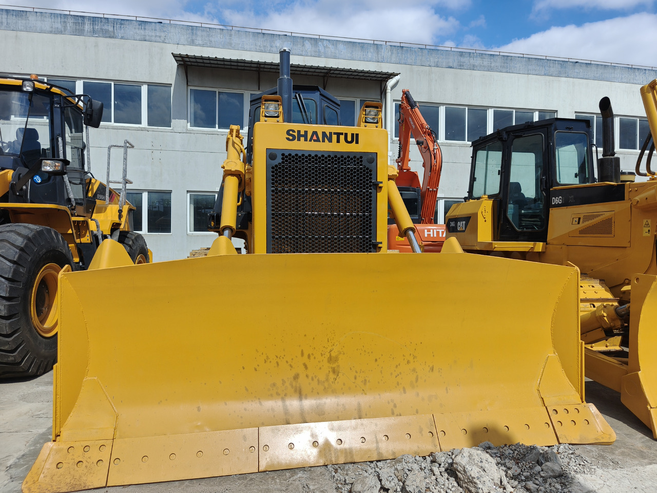 SHANTUI SD22 dozer - Buldozér: obrázok 1 SHANTUI SD22 dozer - Buldozér: obrázok 1
