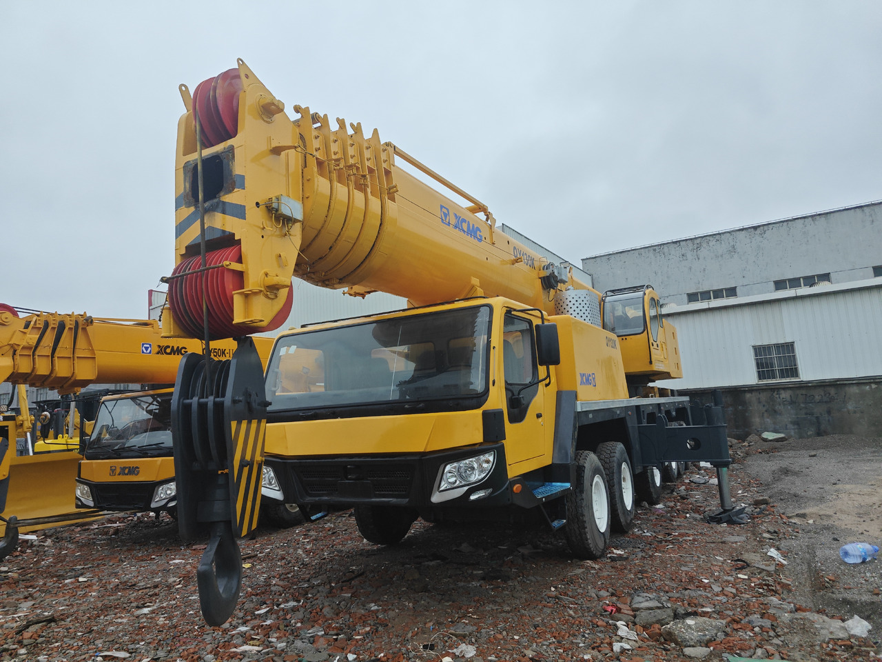 XCMG QY130K QY130K-II used crane 130t - Autožeriav: obrázok 2 XCMG QY130K QY130K-II used crane 130t - Autožeriav: obrázok 2