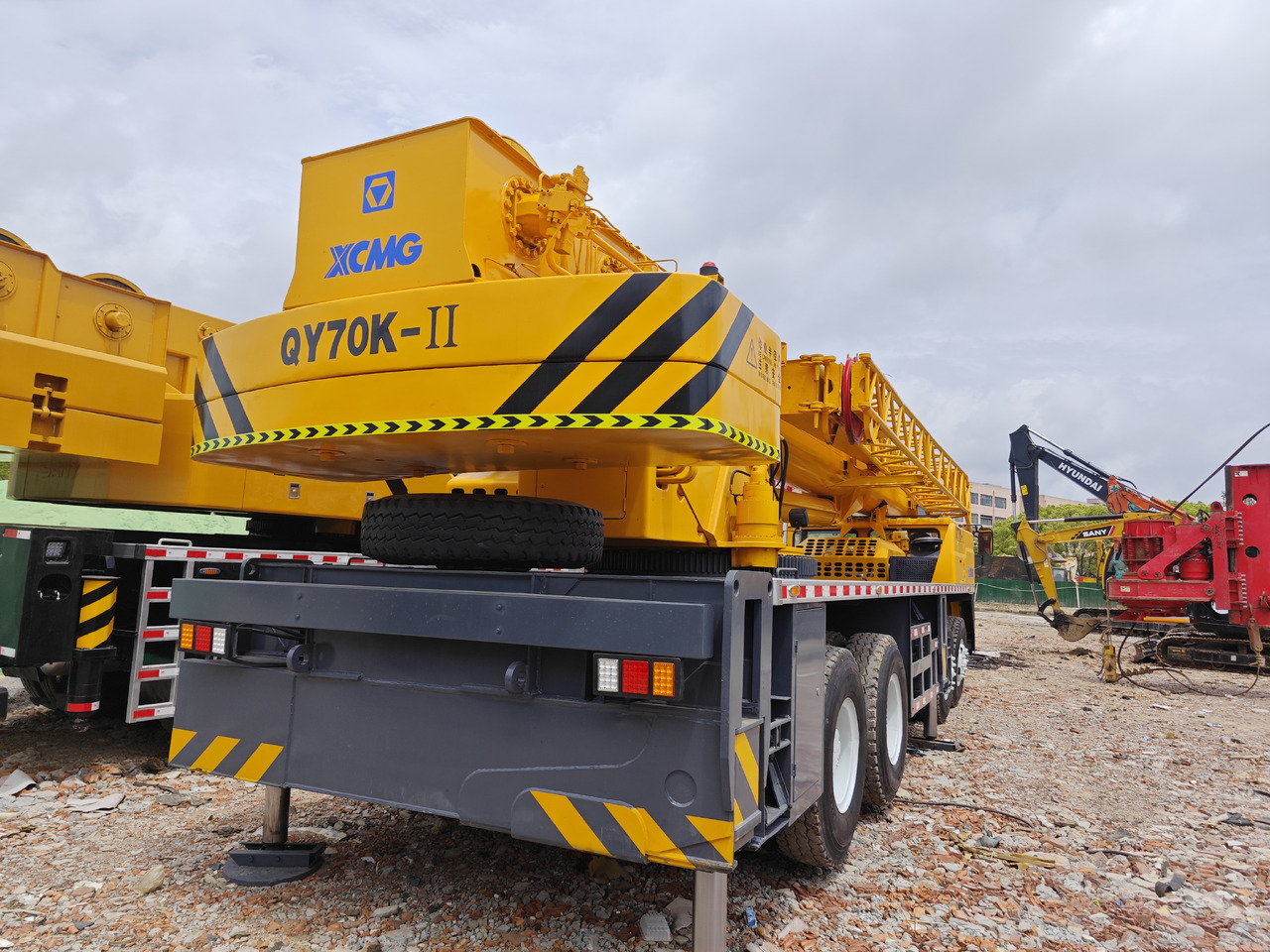 XCMG QY70K QY70K-II Used Crane 70t 70ton - Autožeriav: obrázok 4 XCMG QY70K QY70K-II Used Crane 70t 70ton - Autožeriav: obrázok 4