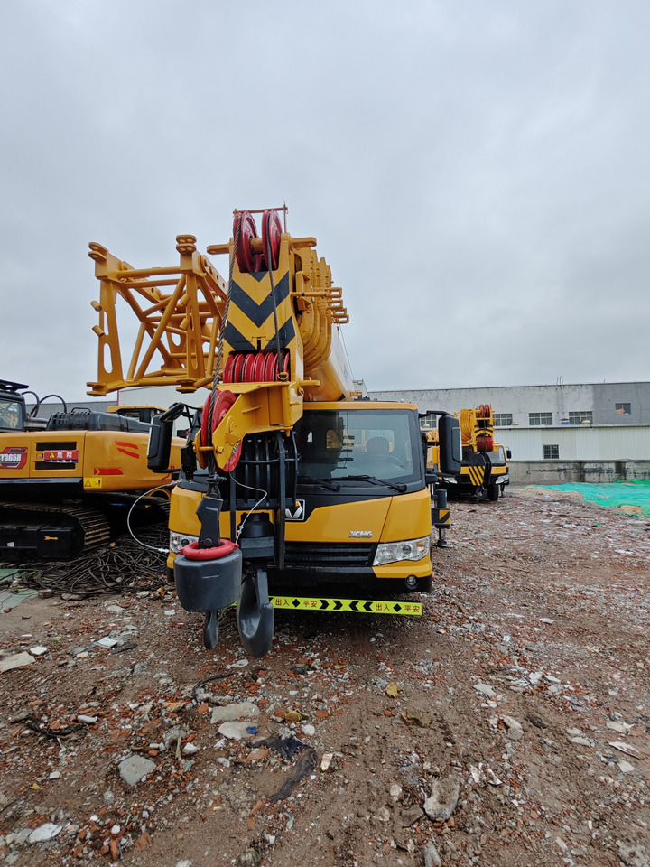 XCMG XCT50 Used Crane - Autožeriav: obrázok 3 XCMG XCT50 Used Crane - Autožeriav: obrázok 3