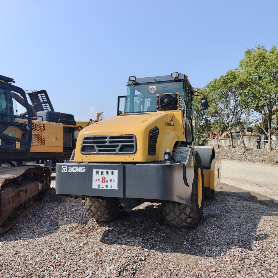 XCMG XS143J - Kompaktor: obrázok 2 XCMG XS143J - Kompaktor: obrázok 2