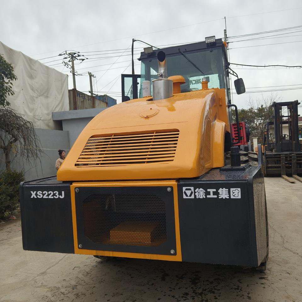 XCMG XS223J road roller - Kompaktor: obrázok 3 XCMG XS223J road roller - Kompaktor: obrázok 3