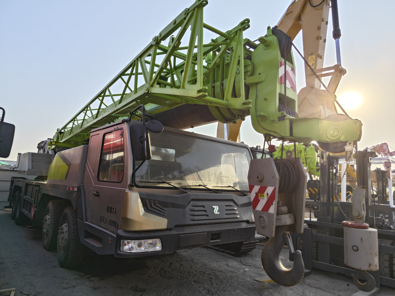 ZOOMLION ZTC500V - Autožeriav: obrázok 4 ZOOMLION ZTC500V - Autožeriav: obrázok 4