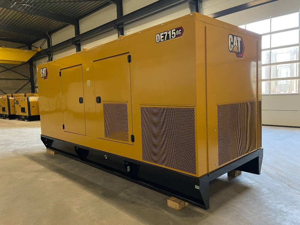 CAT DE715GC - 715 kVA Stand-by Generator - DPX-18224 - Elektrický generátor: obrázok 3 CAT DE715GC - 715 kVA Stand-by Generator - DPX-18224 - Elektrický generátor: obrázok 3