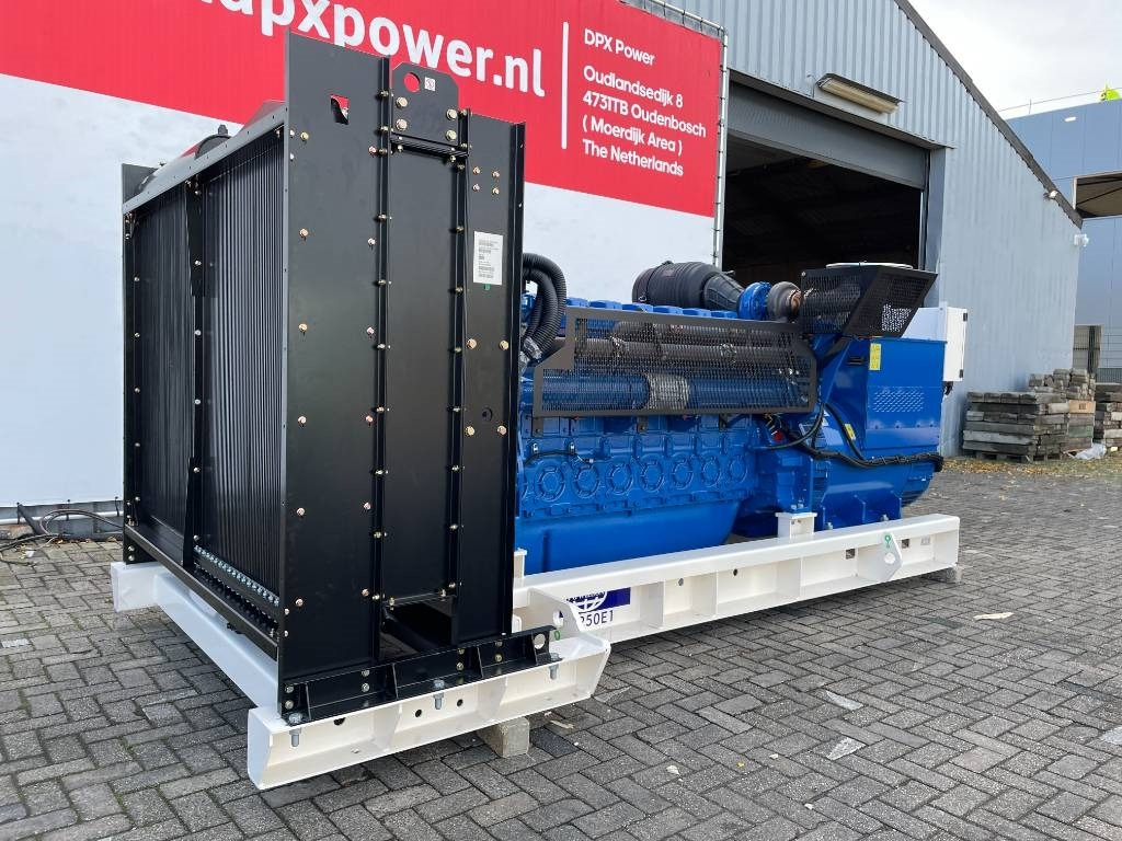 FG Wilson P1250-1 - 1250 kVA Open Genset - DPX-16028-O - Elektrický generátor: obrázok 2 FG Wilson P1250-1 - 1250 kVA Open Genset - DPX-16028-O - Elektrický generátor: obrázok 2