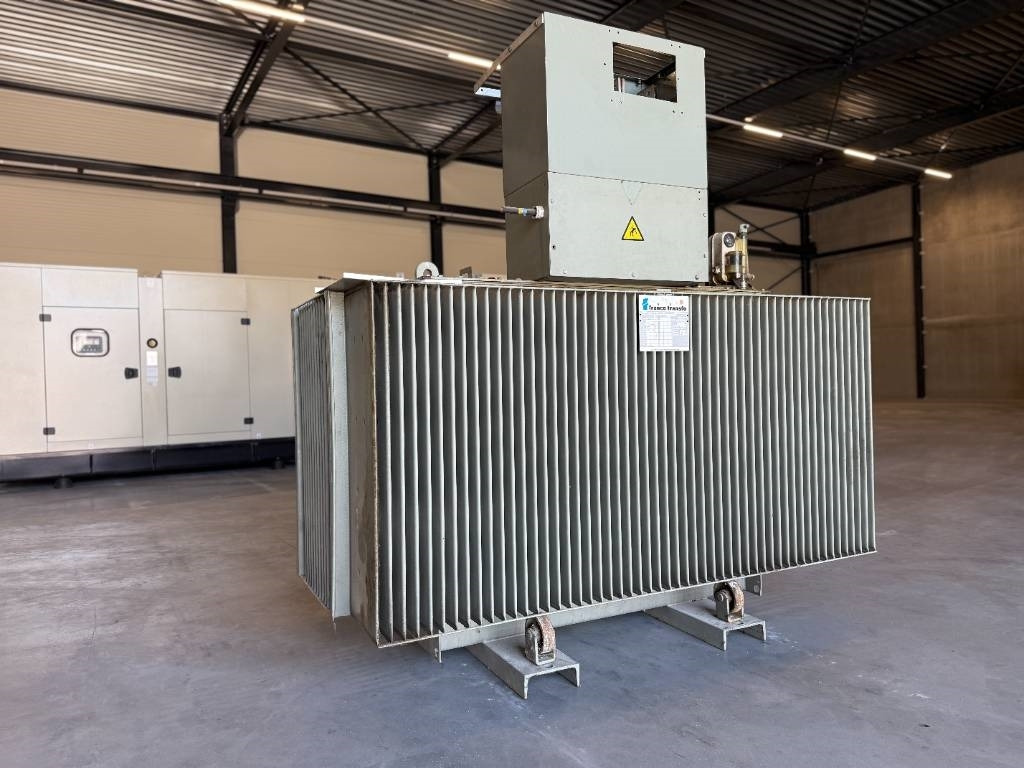 Merlin Gerin France Transfo DYN11 OIL 1600 kVA 380V/16kV - Stavebné zariadenia: obrázok 2 Merlin Gerin France Transfo DYN11 OIL 1600 kVA 380V/16kV - Stavebné zariadenia: obrázok 2