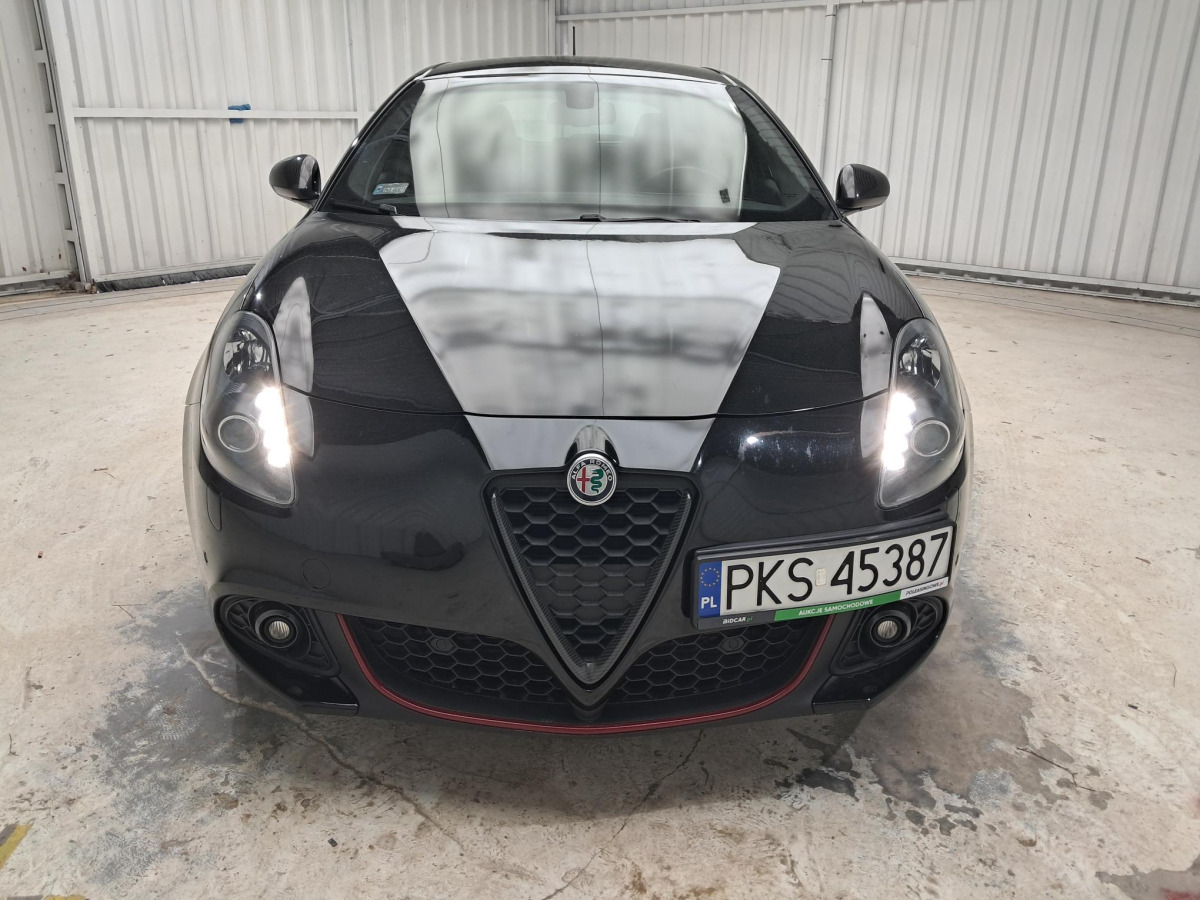 ALFA ROMEO ALFA GIULIETTA HATCHBACK - Hatchback: obrázok 3 ALFA ROMEO ALFA GIULIETTA HATCHBACK - Hatchback: obrázok 3