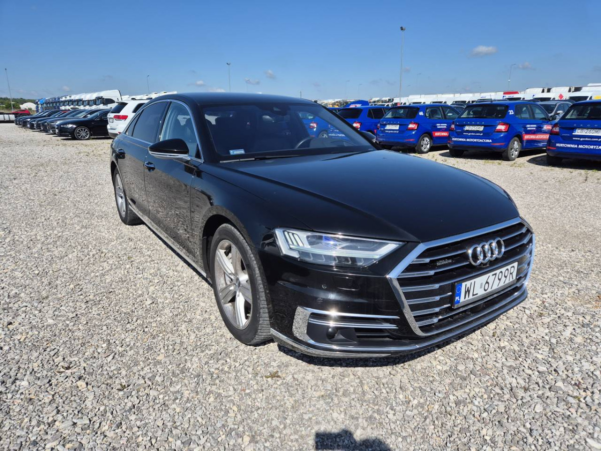 AUDI A8 L SEDAN - Sedan: obrázok 4 AUDI A8 L SEDAN - Sedan: obrázok 4