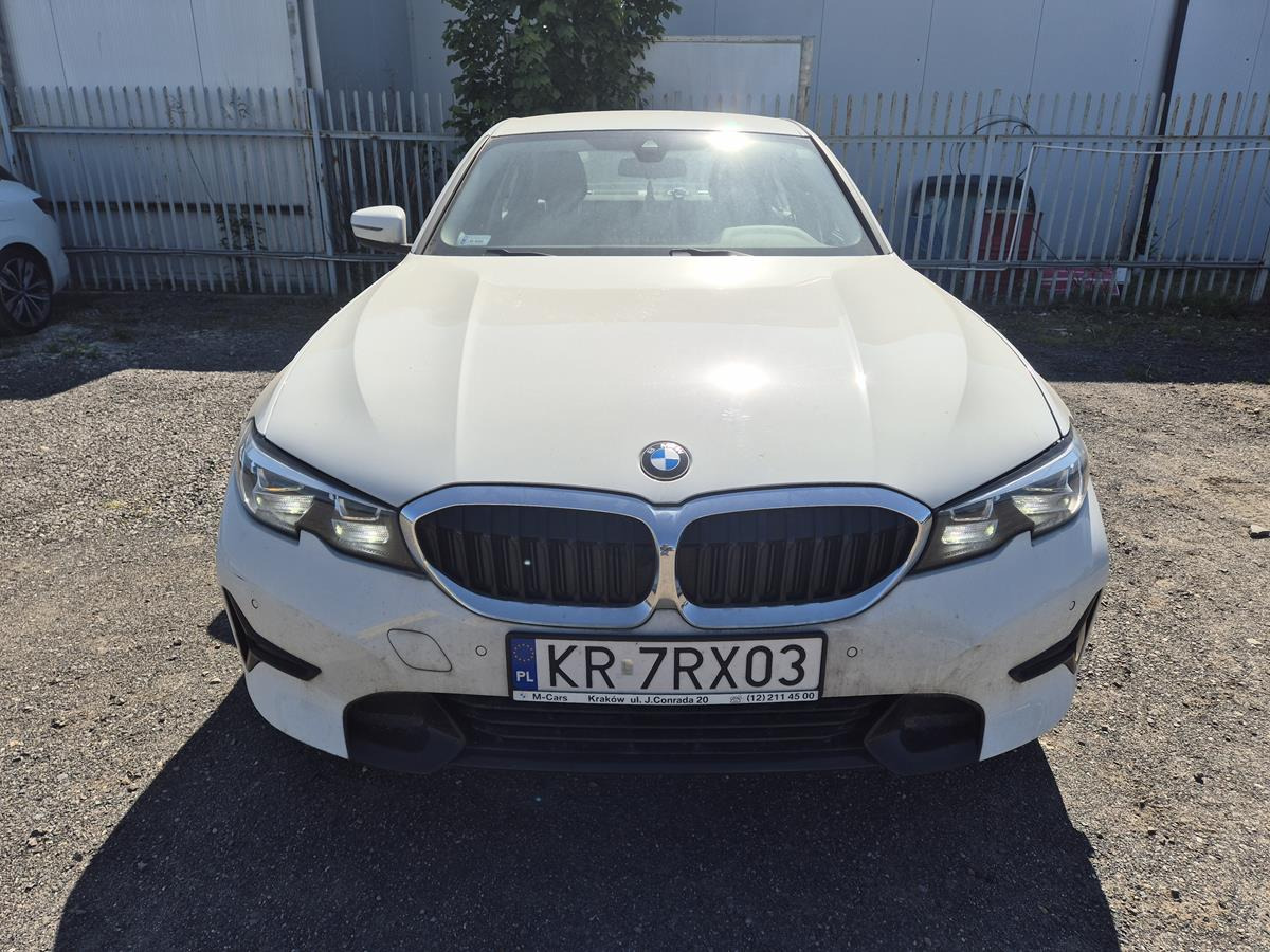 BMW 318 I SPORT LINE SEDAN - Sedan: obrázok 5 BMW 318 I SPORT LINE SEDAN - Sedan: obrázok 5