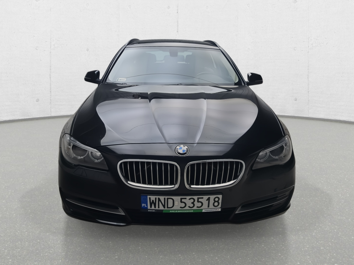 BMW 520D XDRIVE KOMBI - Automobil: obrázok 4 BMW 520D XDRIVE KOMBI - Automobil: obrázok 4