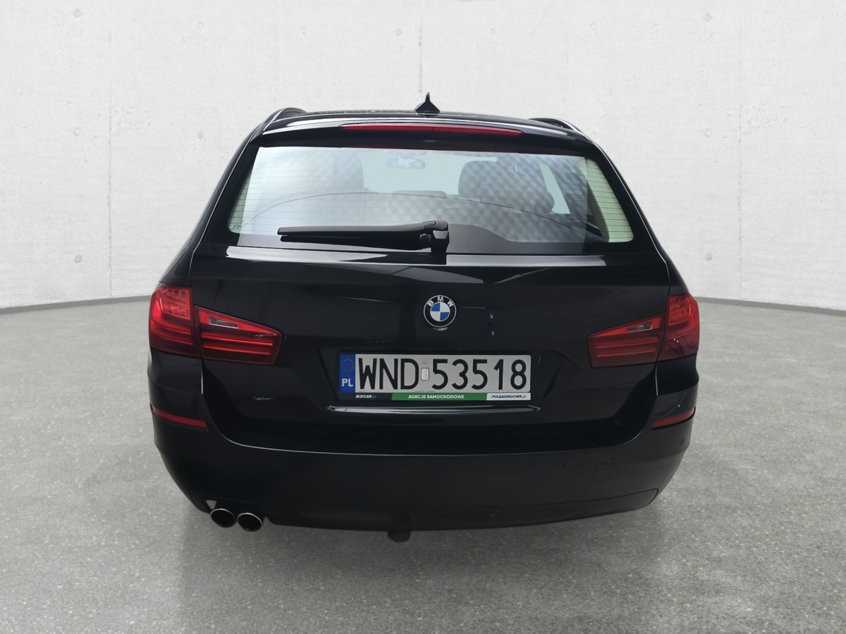 BMW 520D XDRIVE KOMBI - Automobil: obrázok 5 BMW 520D XDRIVE KOMBI - Automobil: obrázok 5