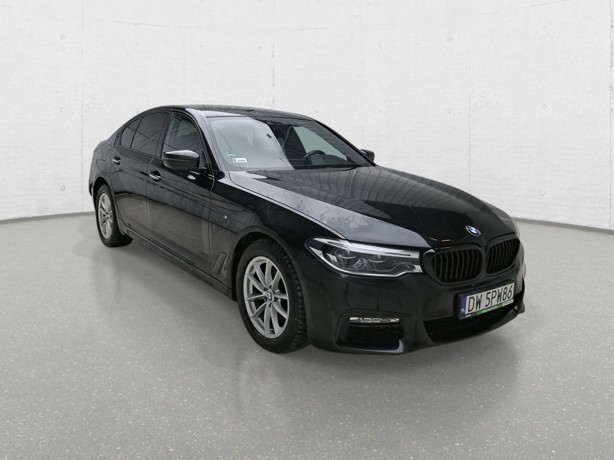 BMW 520D XDRIVE SEDAN - Automobil: obrázok 2 BMW 520D XDRIVE SEDAN - Automobil: obrázok 2