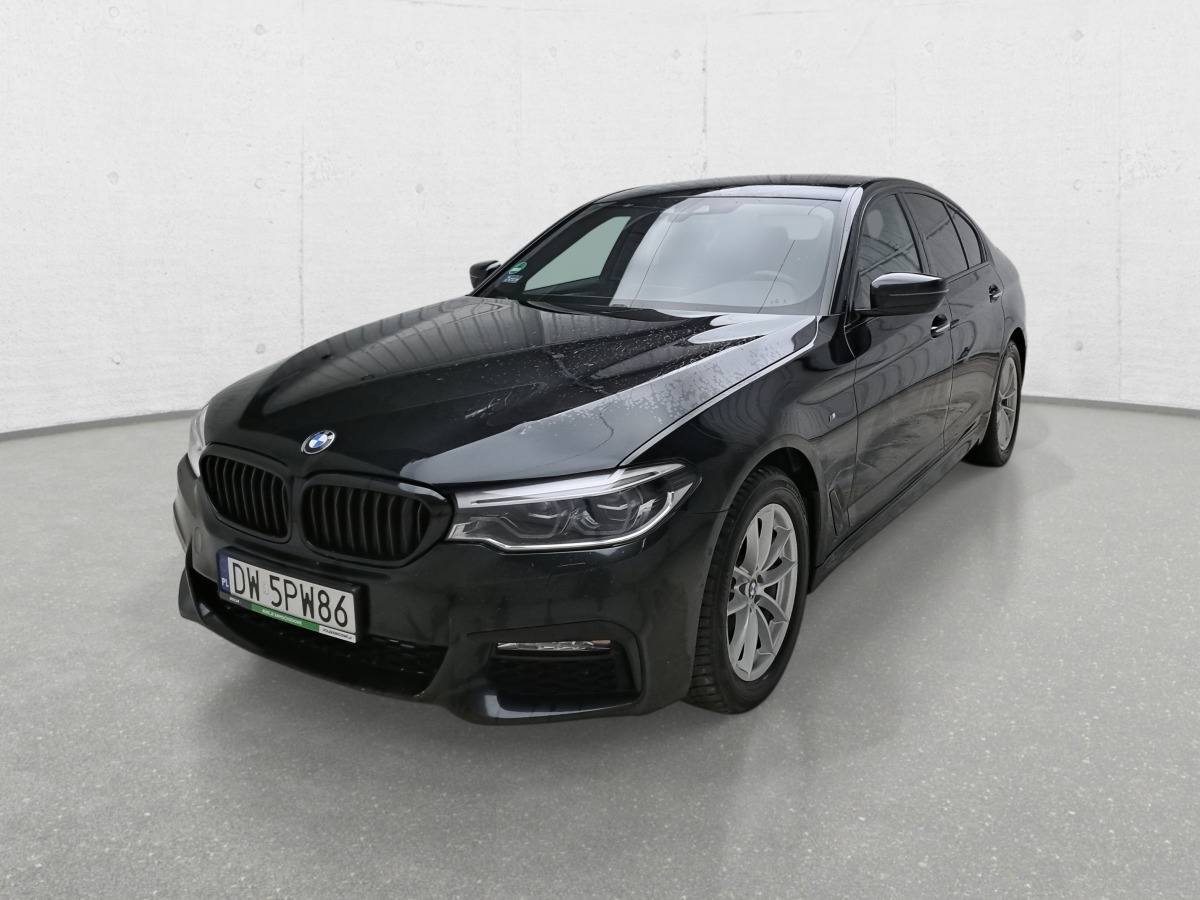 BMW 520D XDRIVE SEDAN - Automobil: obrázok 4 BMW 520D XDRIVE SEDAN - Automobil: obrázok 4