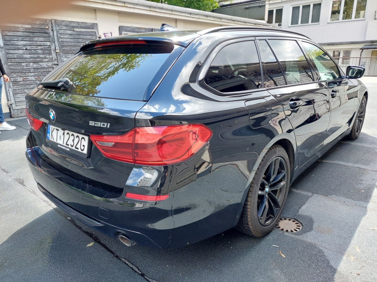 BMW 530I XDRIVE KOMBI - Automobil: obrázok 3 BMW 530I XDRIVE KOMBI - Automobil: obrázok 3