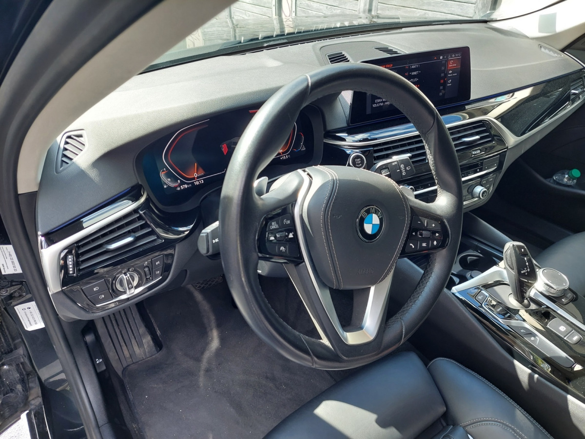 BMW 530I XDRIVE KOMBI - Automobil: obrázok 5 BMW 530I XDRIVE KOMBI - Automobil: obrázok 5