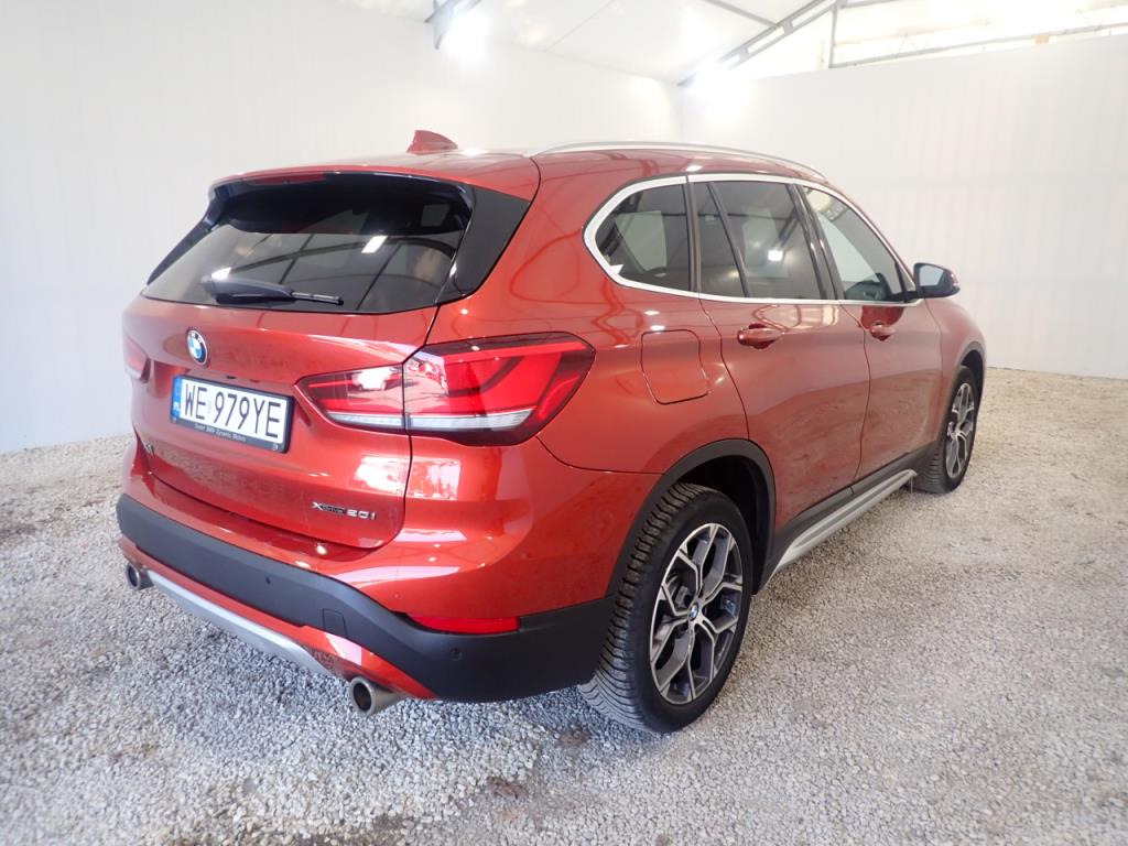 BMW X1 xDrive20i xLine SUV - SUV: obrázok 3 BMW X1 xDrive20i xLine SUV - SUV: obrázok 3