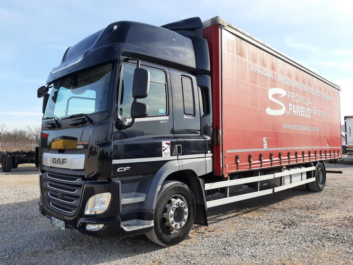 DAF CF 320 FA/ZSP SOLÓWKA - Plachtové nákladné vozidlo: obrázok 2 DAF CF 320 FA/ZSP SOLÓWKA - Plachtové nákladné vozidlo: obrázok 2