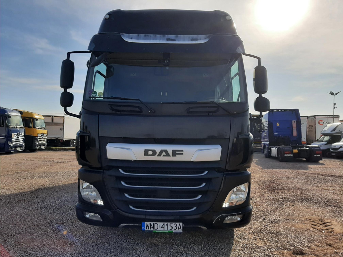 DAF CF 320 FA/ZSP SOLÓWKA - Plachtové nákladné vozidlo: obrázok 3 DAF CF 320 FA/ZSP SOLÓWKA - Plachtové nákladné vozidlo: obrázok 3