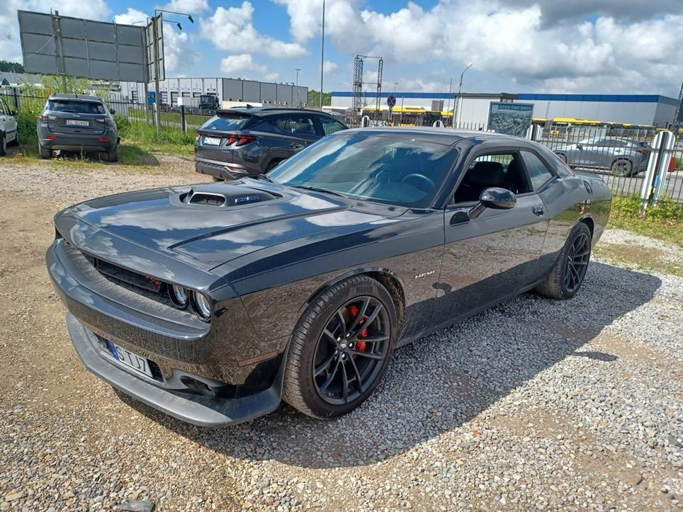 DODGE CHALLENGER COUPE - Automobil: obrázok 2 DODGE CHALLENGER COUPE - Automobil: obrázok 2