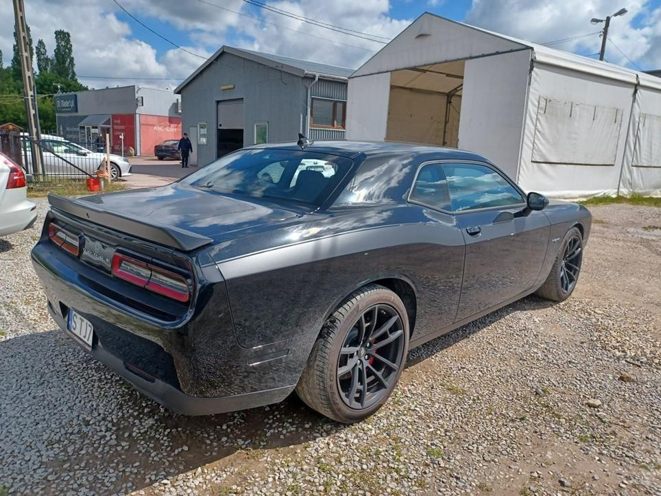 DODGE CHALLENGER COUPE - Automobil: obrázok 4 DODGE CHALLENGER COUPE - Automobil: obrázok 4