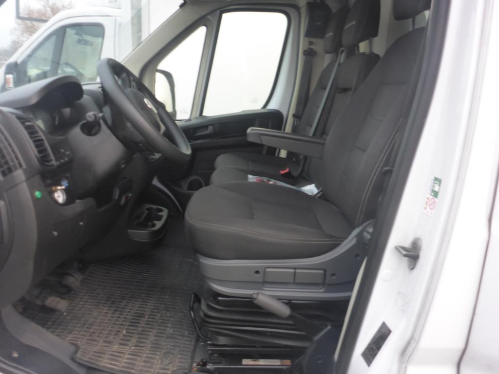 FIAT DUCATO CHŁODNIA/IZOTERMA - Chladiarenská dodávka: obrázok 5 FIAT DUCATO CHŁODNIA/IZOTERMA - Chladiarenská dodávka: obrázok 5