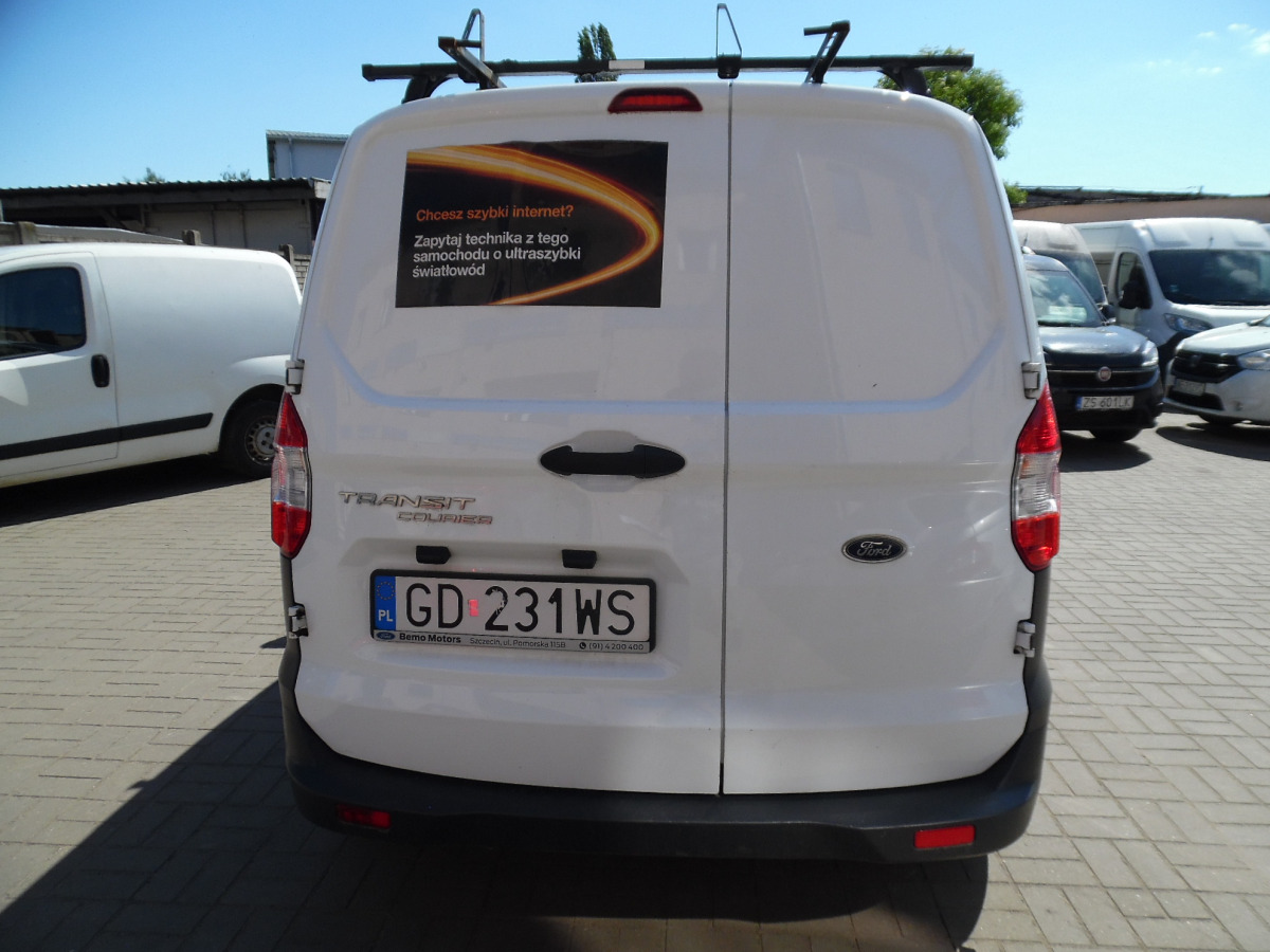 FORD TRANSIT COURIER FURGON BLASZAK - Furgon: obrázok 4 FORD TRANSIT COURIER FURGON BLASZAK - Furgon: obrázok 4