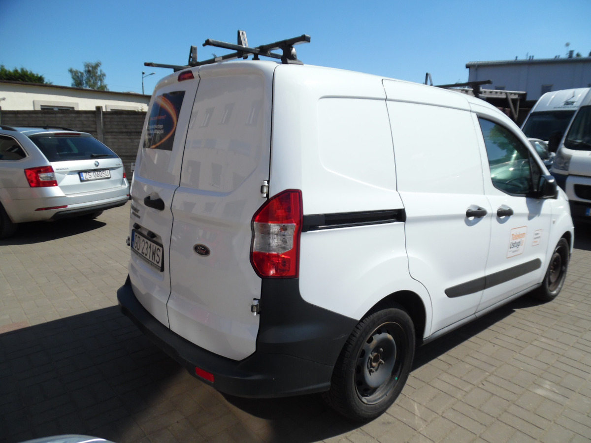 FORD TRANSIT COURIER FURGON BLASZAK - Furgon: obrázok 5 FORD TRANSIT COURIER FURGON BLASZAK - Furgon: obrázok 5