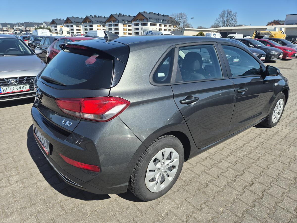 HYUNDAI I30 HATCHBACK - Automobil: obrázok 4 HYUNDAI I30 HATCHBACK - Automobil: obrázok 4
