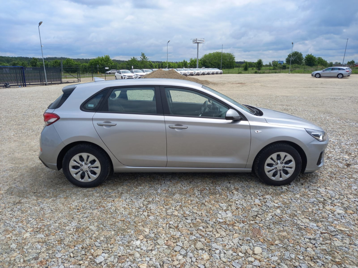 HYUNDAI I30 HATCHBACK - Hatchback: obrázok 4 HYUNDAI I30 HATCHBACK - Hatchback: obrázok 4