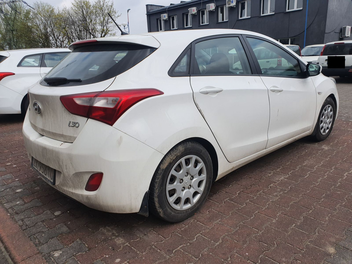 HYUNDAI I30 HATCHBACK - Hatchback: obrázok 4 HYUNDAI I30 HATCHBACK - Hatchback: obrázok 4